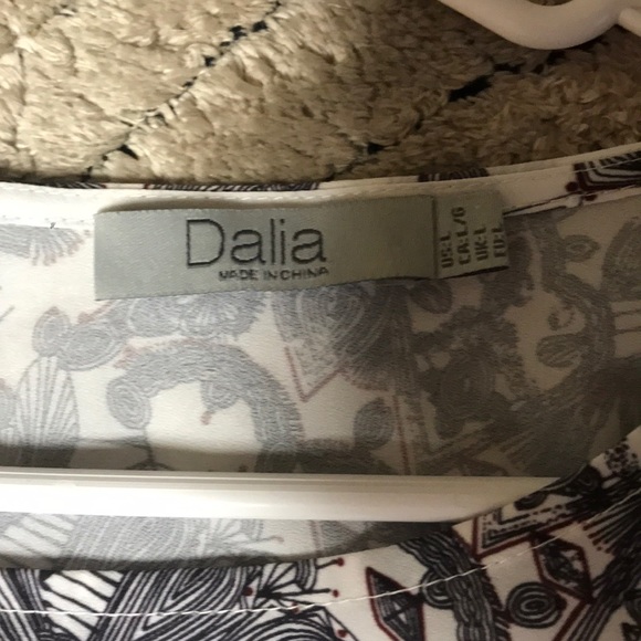 Top - Picture 2 of 2